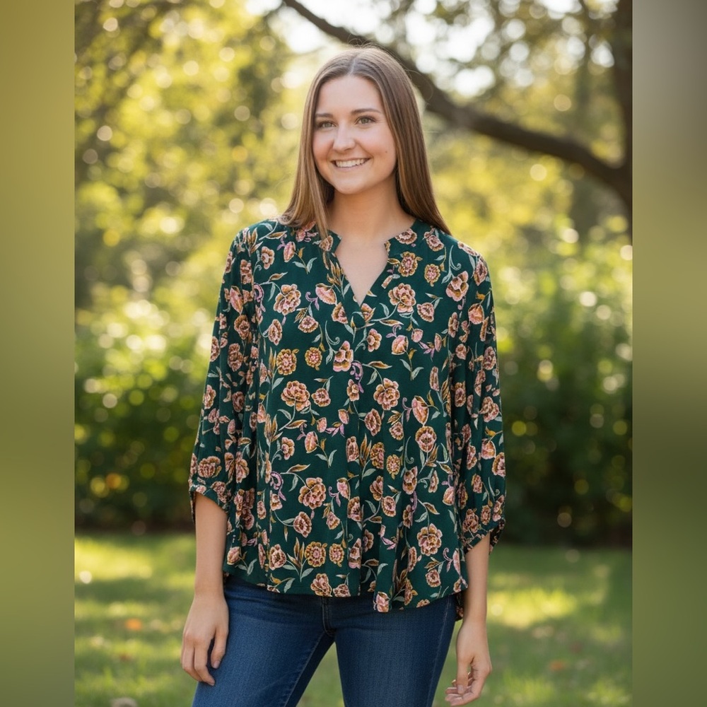Dear Scarlett Floral Print Lizzy Green Blouse